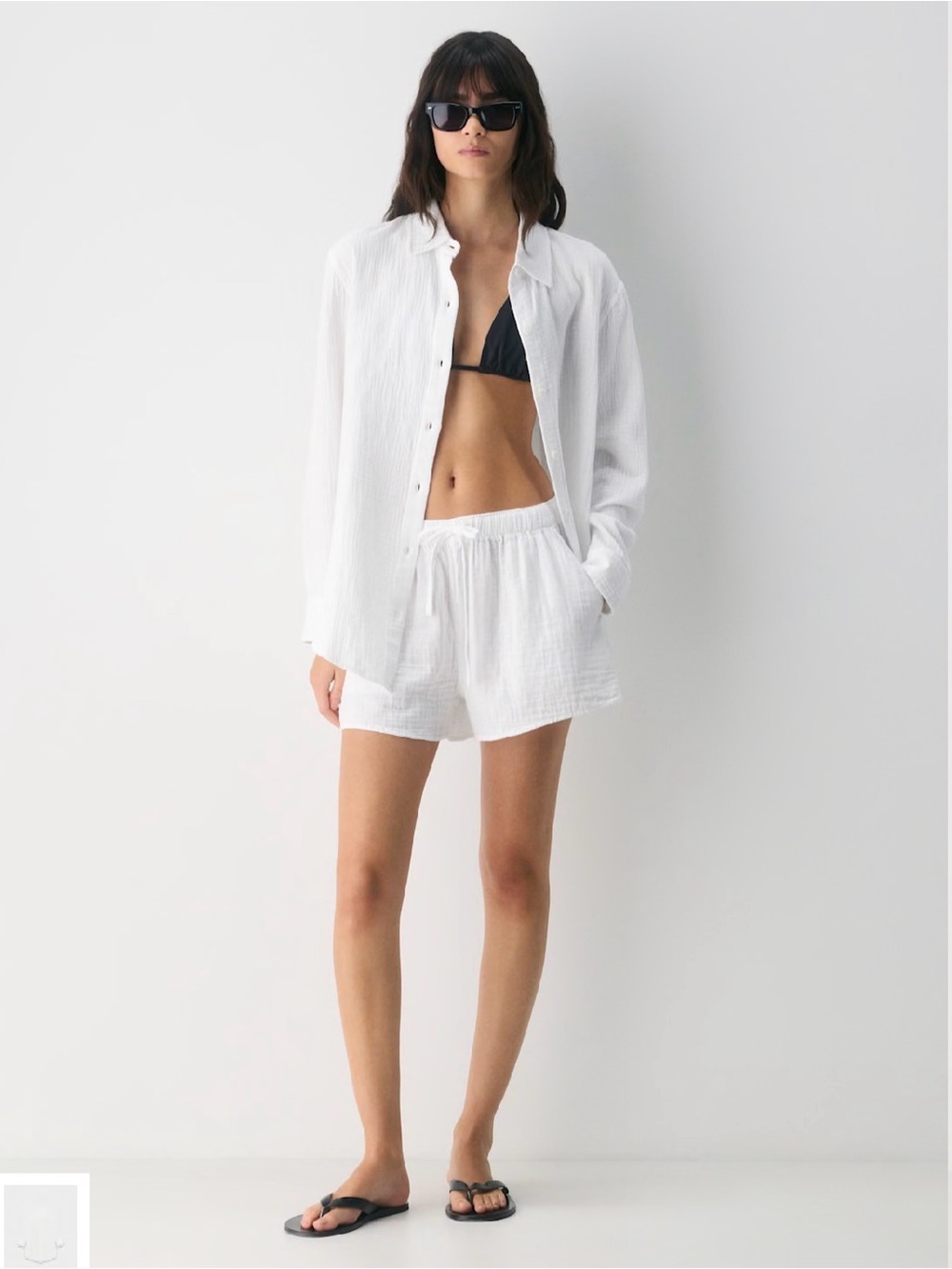 Aritzia White Elastic-Waist Bermuda Shorts